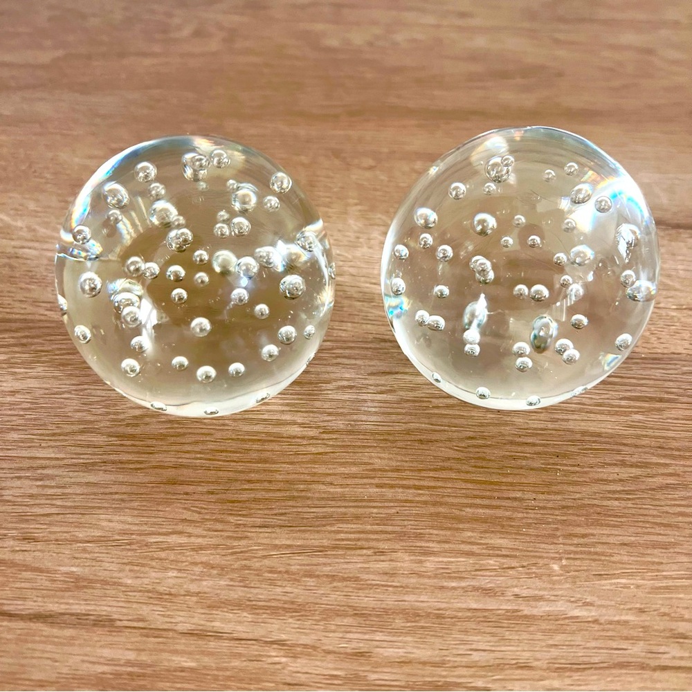 2 PCs DYNASTY GALLERY ART GLASS HEIRLOOM‎ CONTROLLED BUBBLE CLEAR PAPERWEIGHT